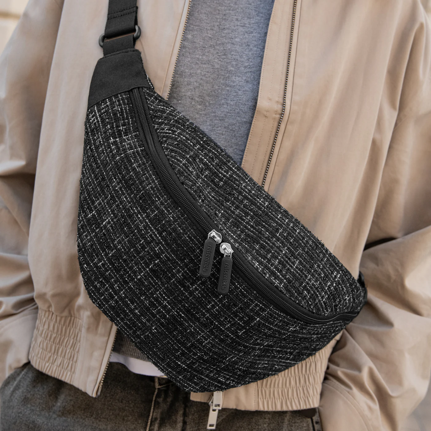 city beltbag bouclé black - Image 3